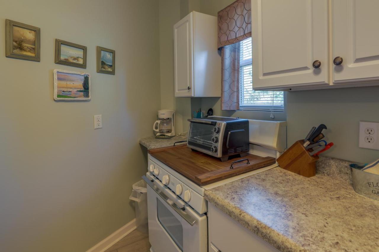Sneads Ferry Vacation Rental Studio With Water Views Kültér fotó