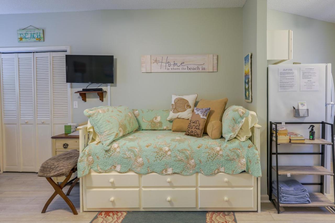 Sneads Ferry Vacation Rental Studio With Water Views Kültér fotó