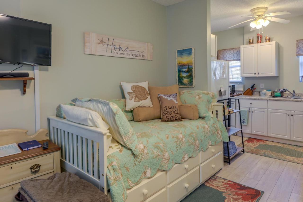 Sneads Ferry Vacation Rental Studio With Water Views Kültér fotó