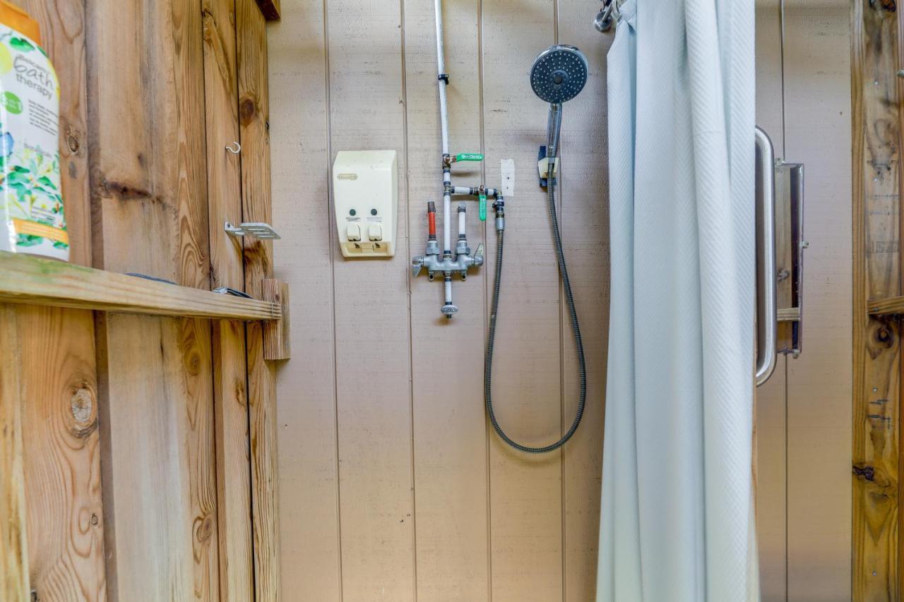 Sneads Ferry Vacation Rental Studio With Water Views Kültér fotó